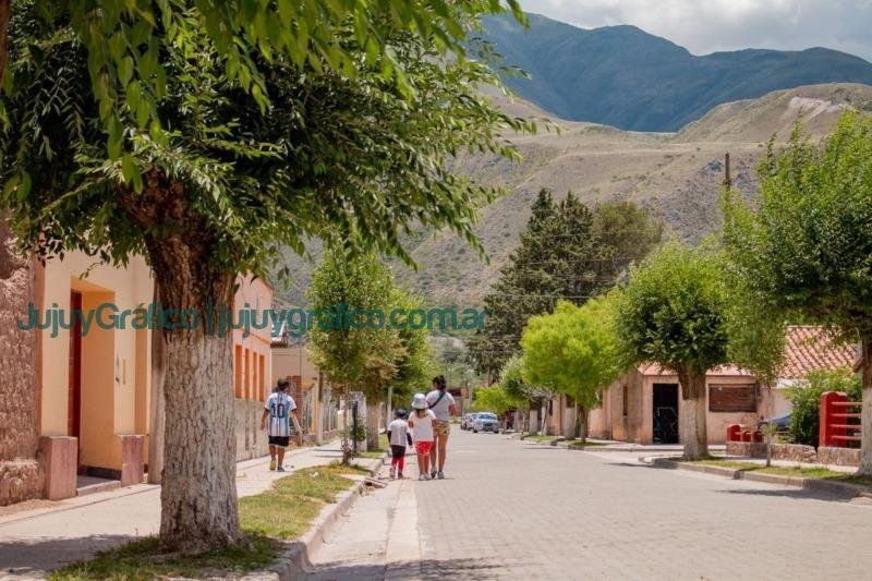 Volcán, reconstruido con la unión del Pueblo Jujeño 5 Volcan reconstruido con la union del Pueblo Jujeno 6